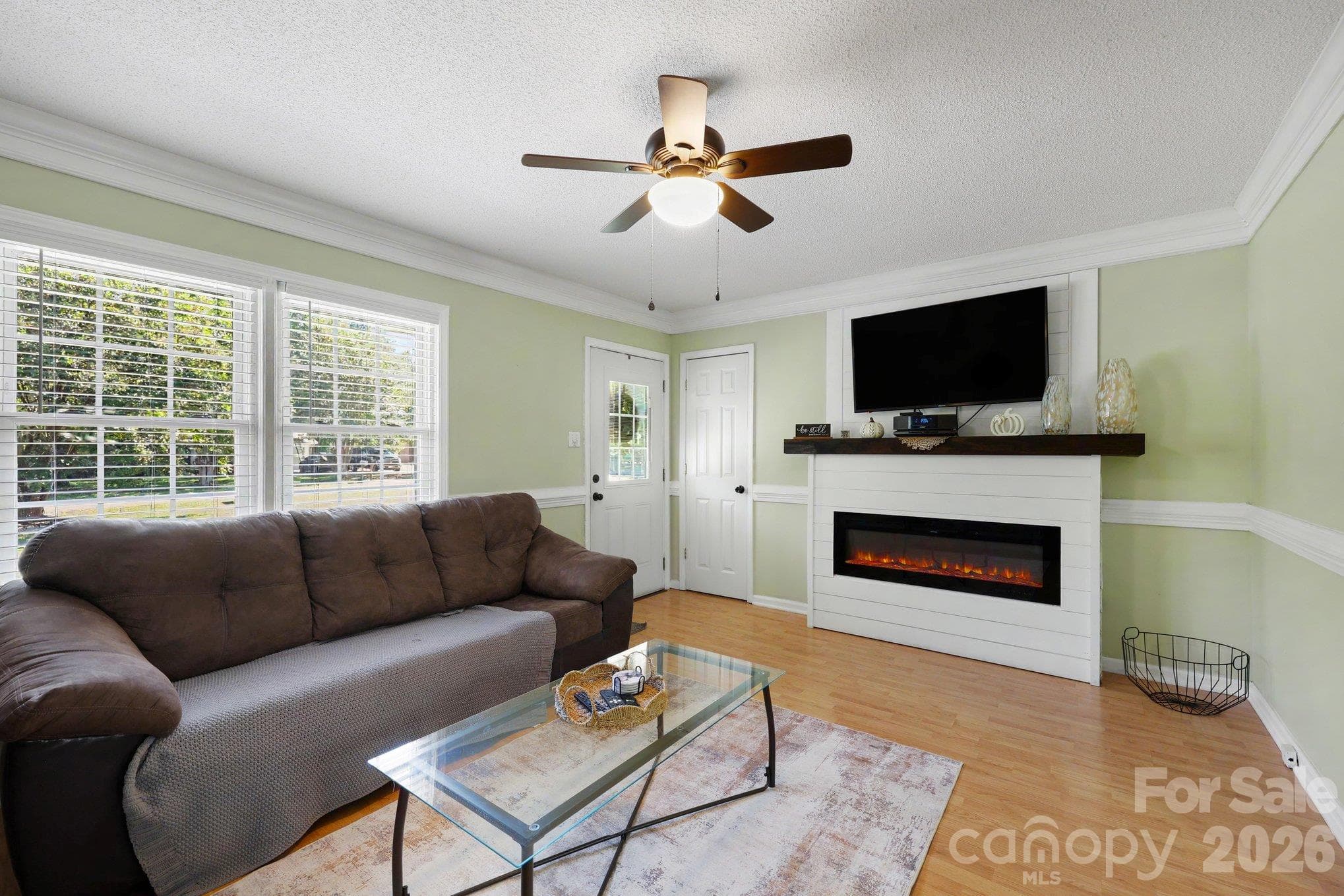 Single Family Residence at 160 E Chamblee Drive, Salisbury, photo 5 of 28