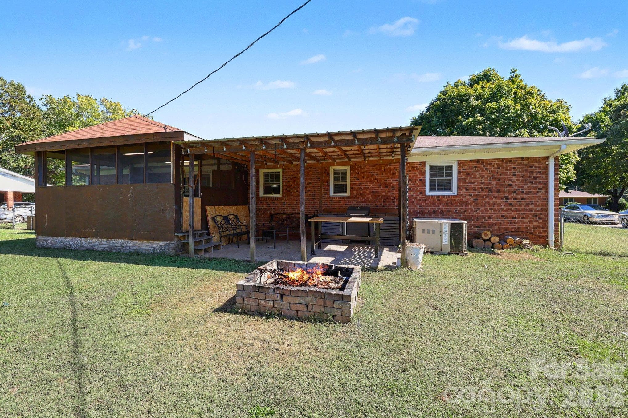 Single Family Residence at 160 E Chamblee Drive, Salisbury, photo 26 of 28