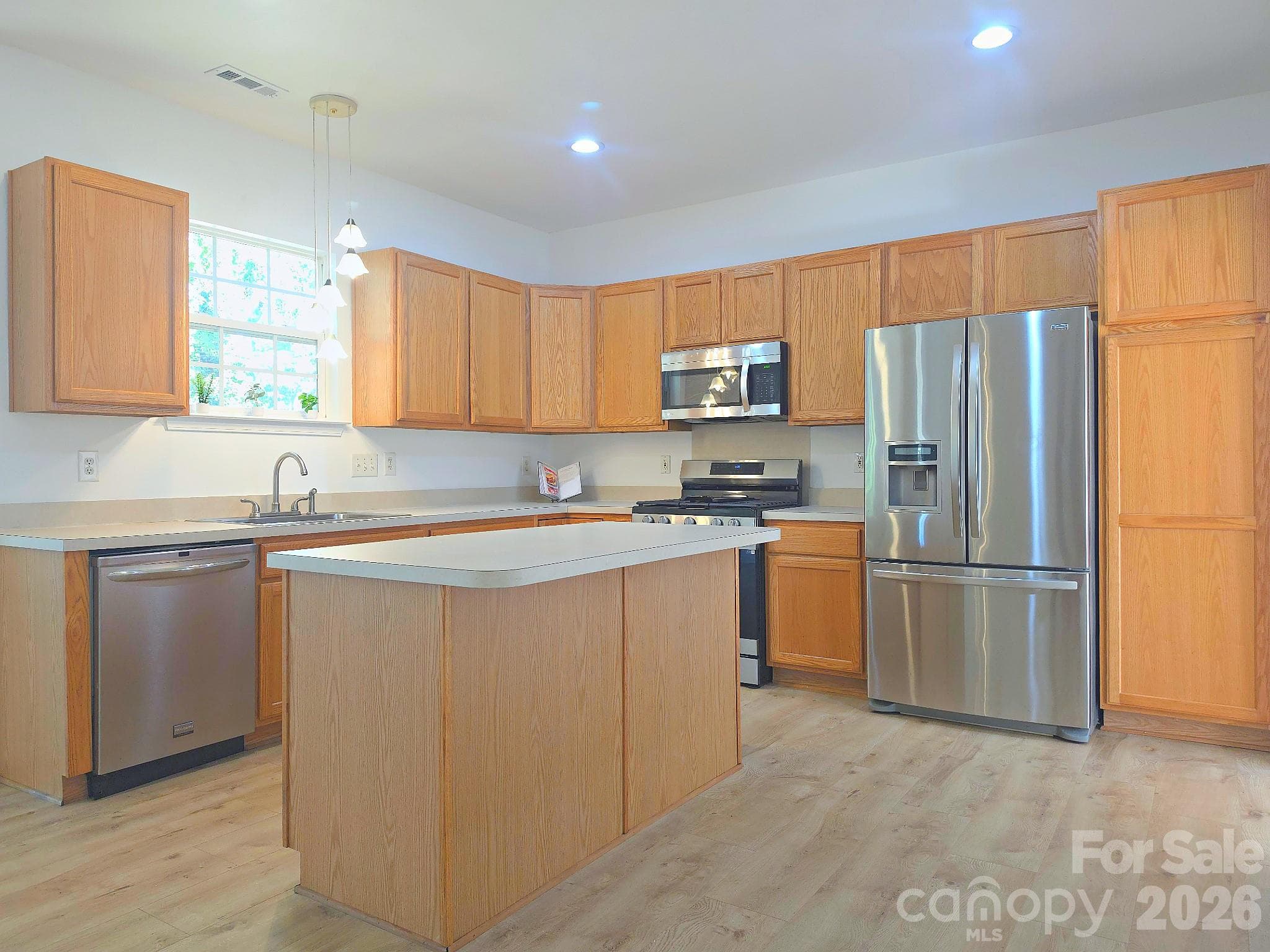 Single Family Residence at 5708 Falls Ridge Lane, Charlotte, photo 17 of 47