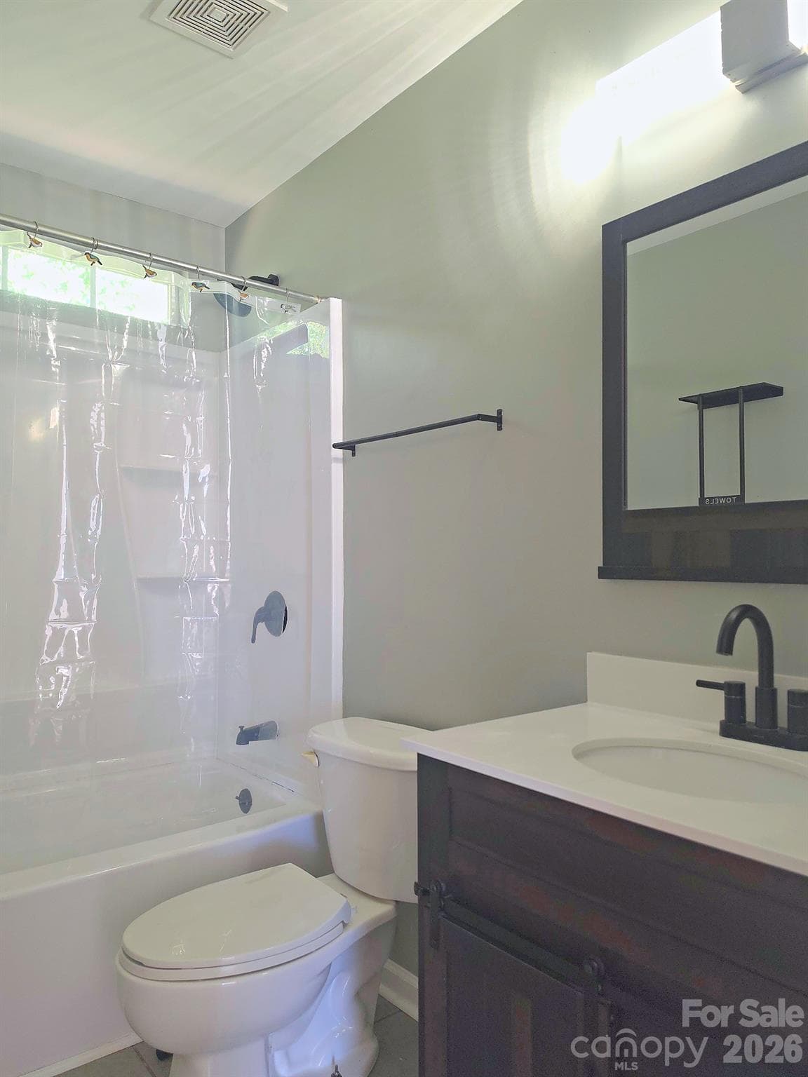 Single Family Residence at 5708 Falls Ridge Lane, Charlotte, photo 35 of 47