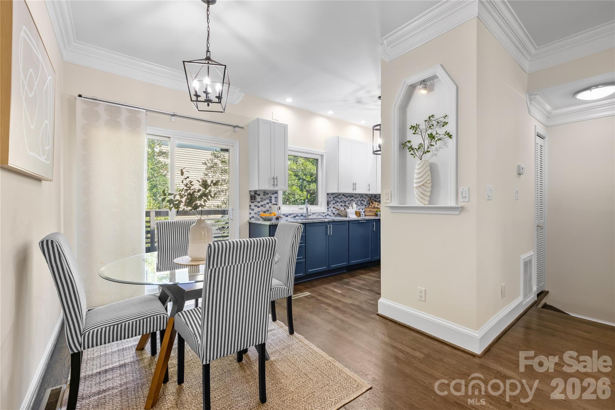 Townhouse at 322 W 10th Street, Charlotte, photo 7 of 21