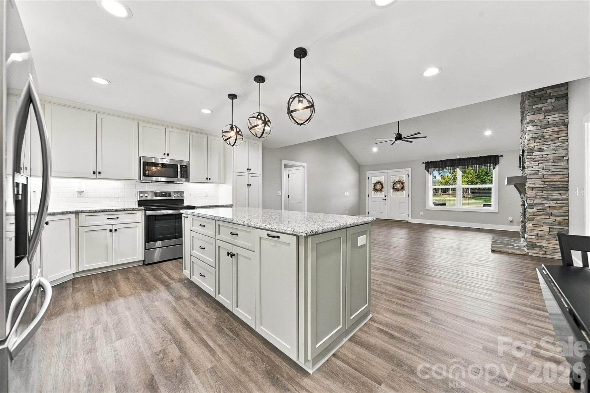 Kitchen/Living Room Open Concept - 41 Emerson Court, Taylorsville