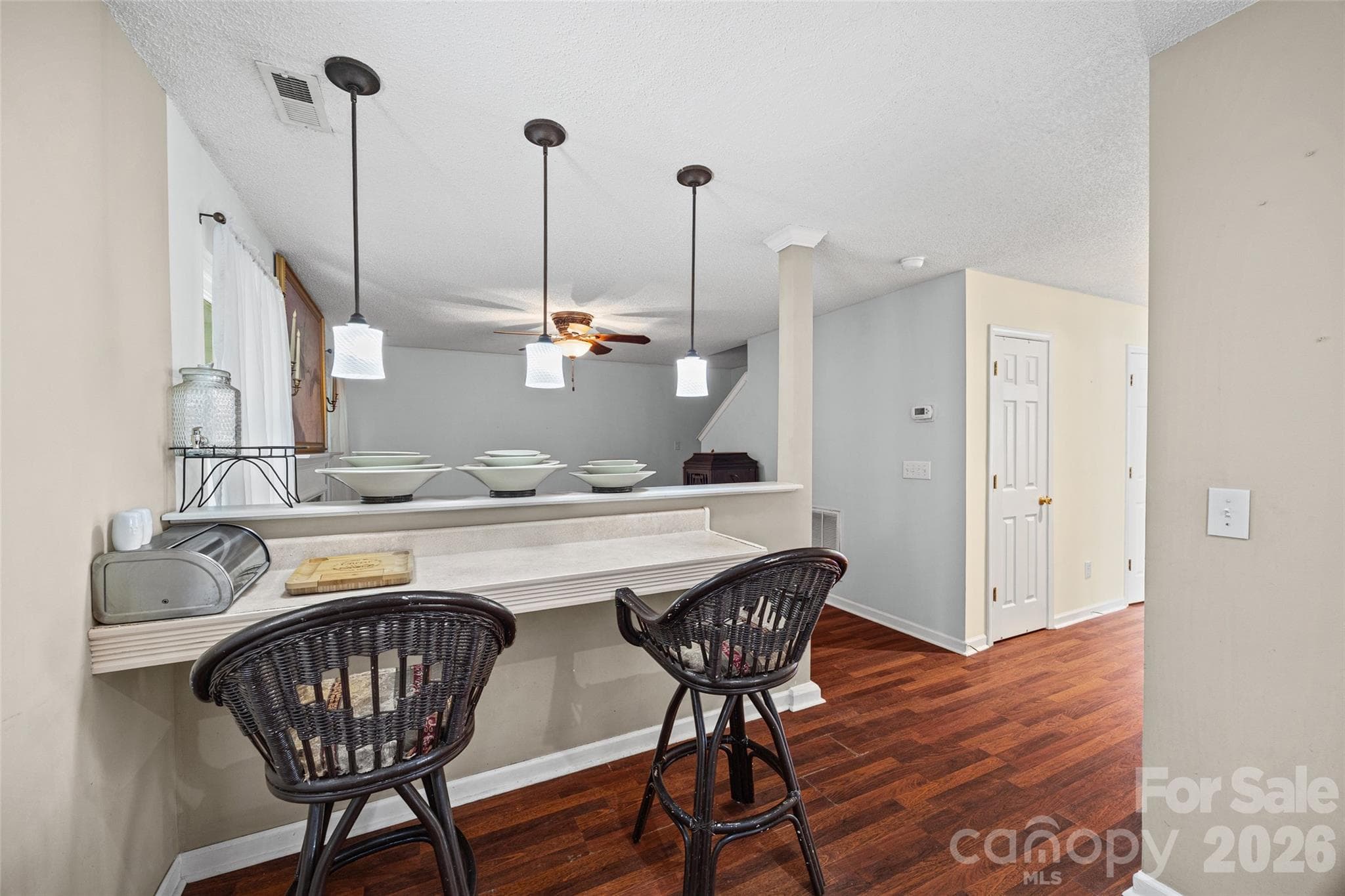 Single Family Residence at 1277 Winding Path Road, Lake Wylie, photo 5 of 16