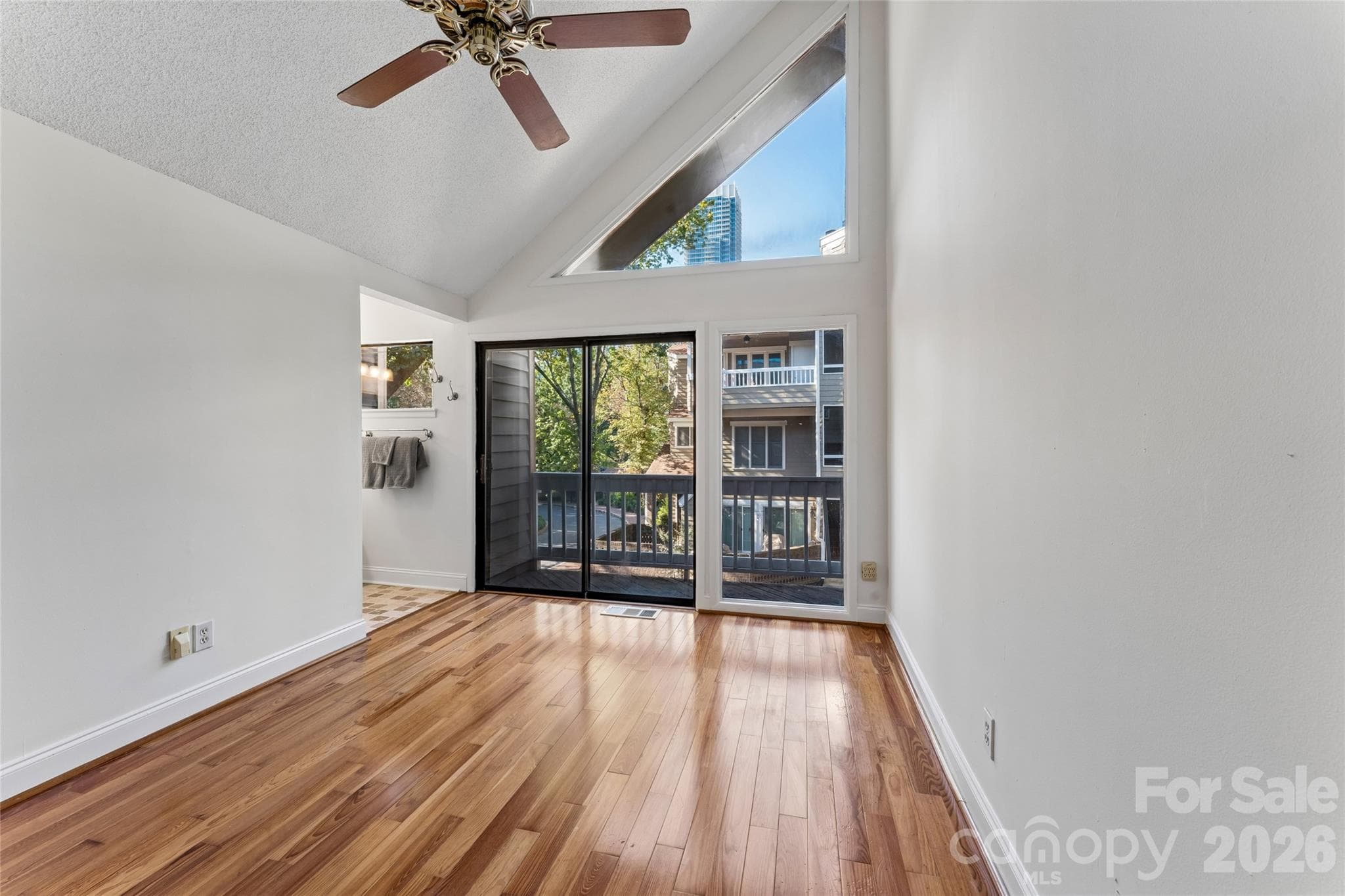 Primary bedroom - 422 W 8th Street, Charlotte