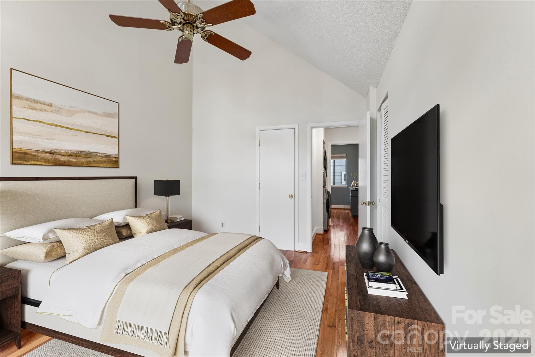 Primary staged - 422 W 8th Street, Charlotte