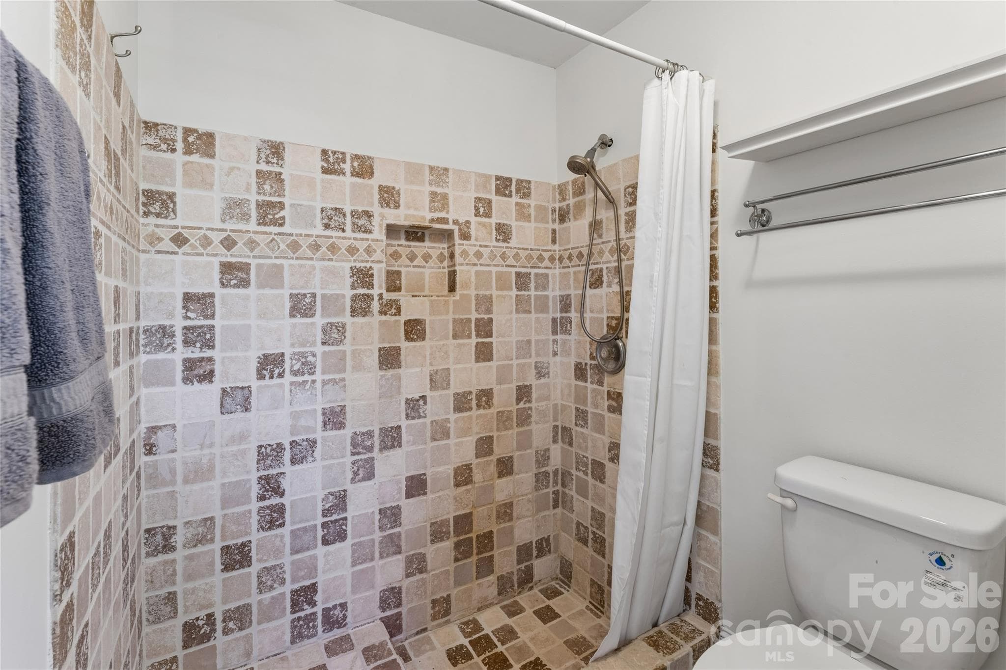 Condominium at 422 W 8th Street, Charlotte, photo 6 of 35