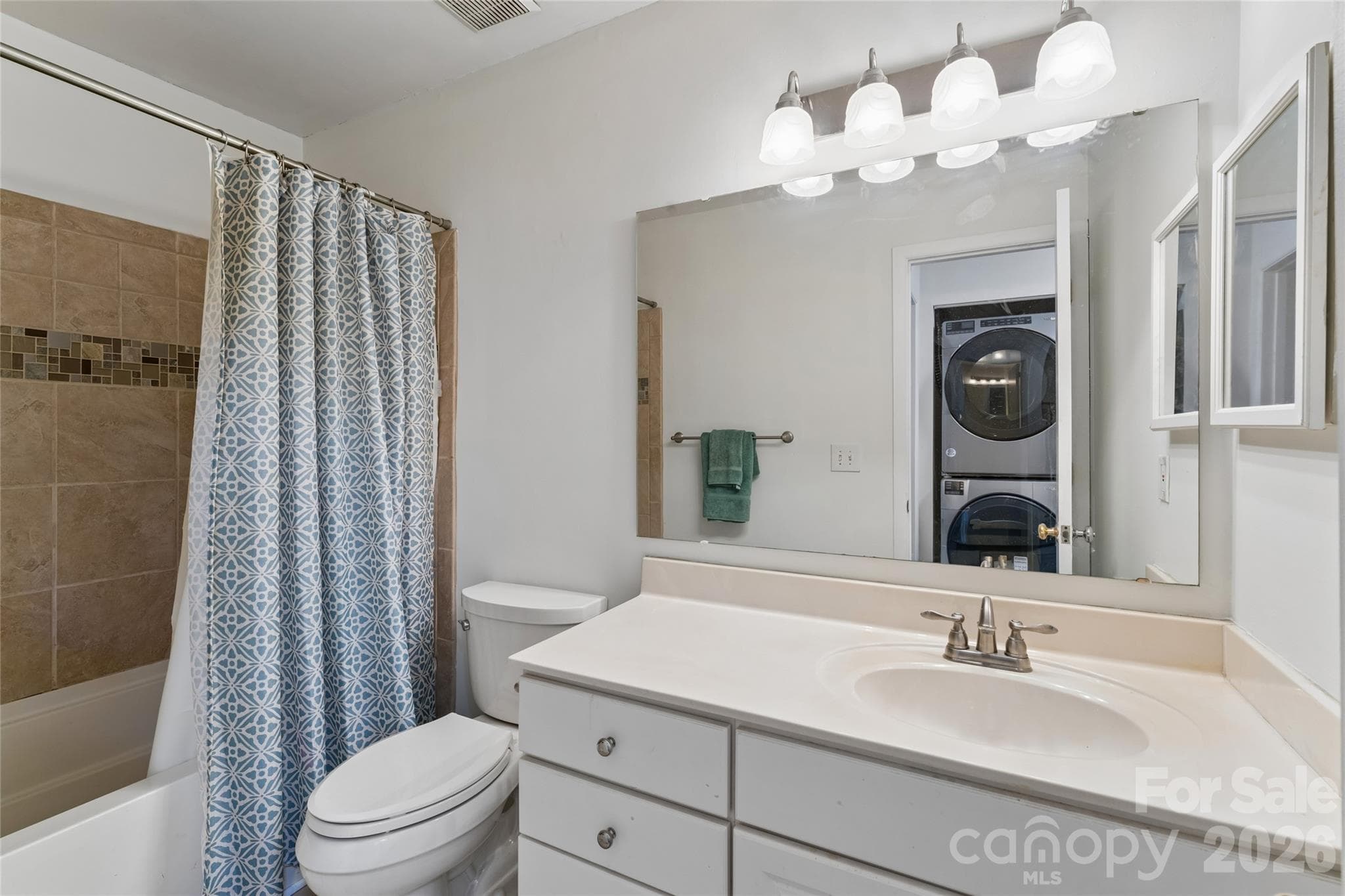 Condominium at 422 W 8th Street, Charlotte, photo 12 of 35