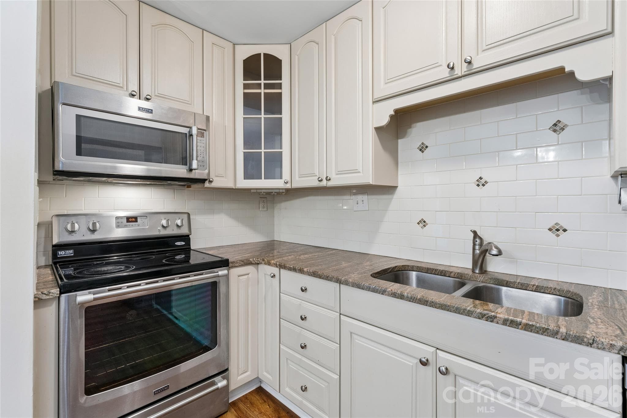 Condominium at 422 W 8th Street, Charlotte, photo 23 of 35