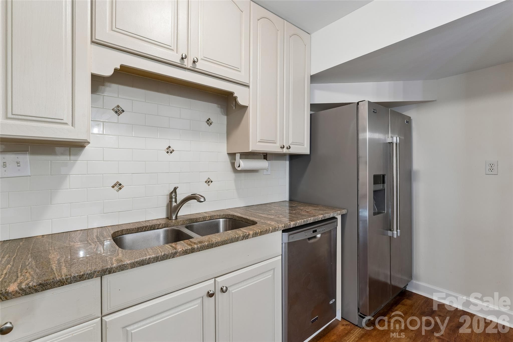 Condominium at 422 W 8th Street, Charlotte, photo 24 of 35