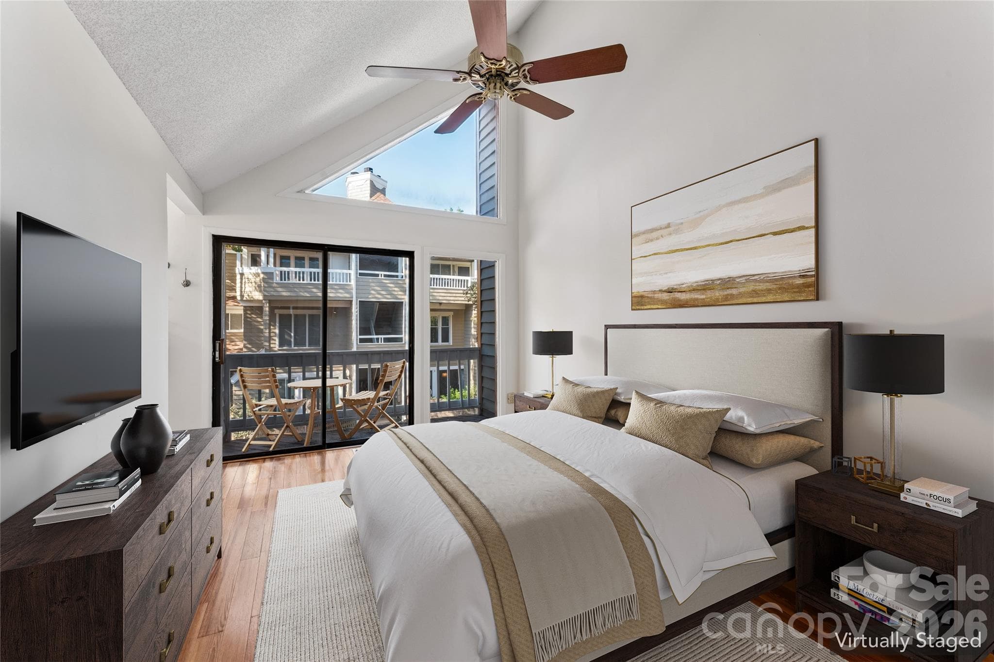 Primary staged - 422 W 8th Street, Charlotte