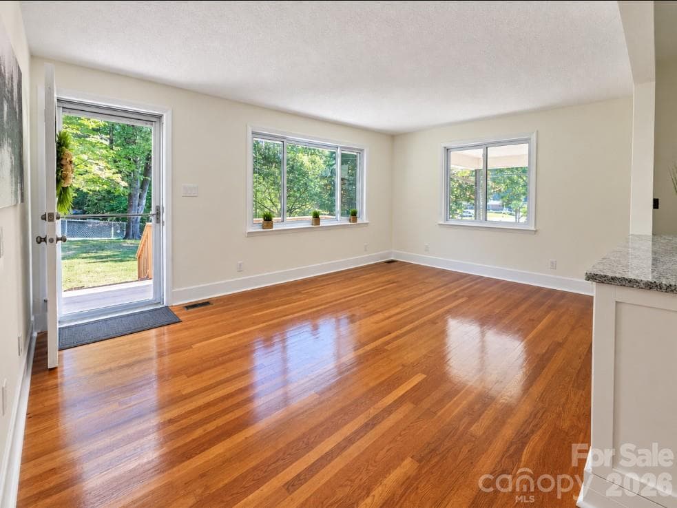 Living Room - 1627 W Lakewood Drive, Rock Hill