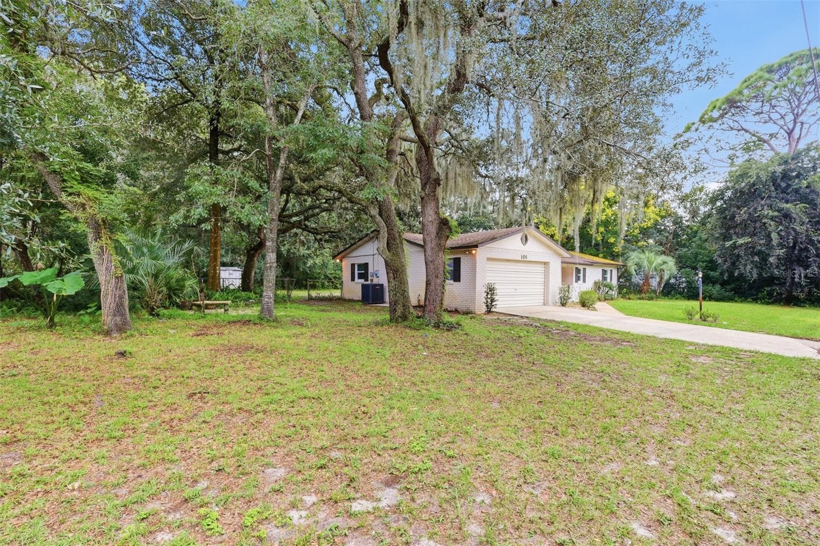 Single Family Residence at 101 HIGHLAND AVE, DEBARY, photo 6 of 55