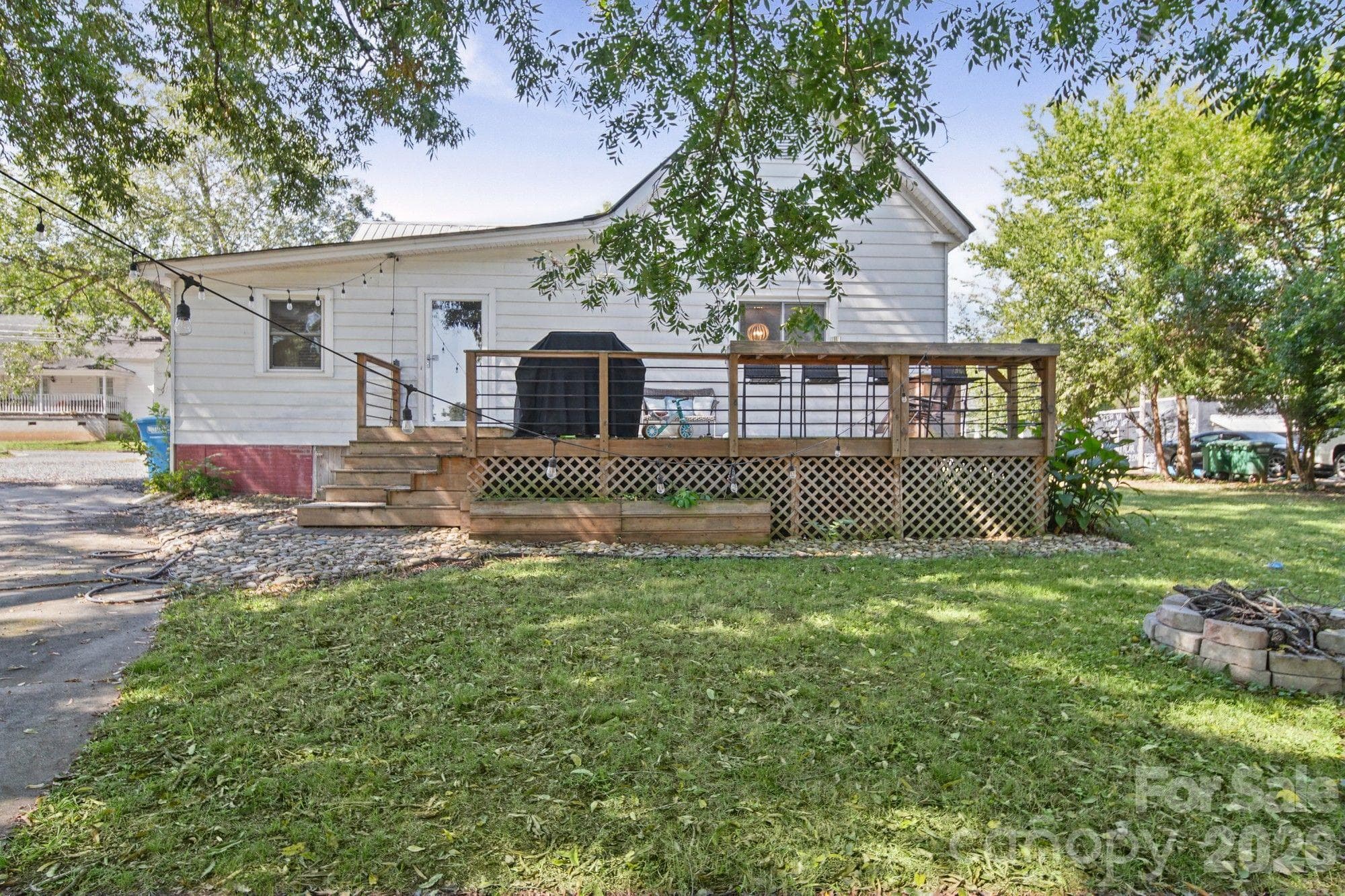 Single Family Residence at 626 Austin Street, Albemarle, photo 5 of 29