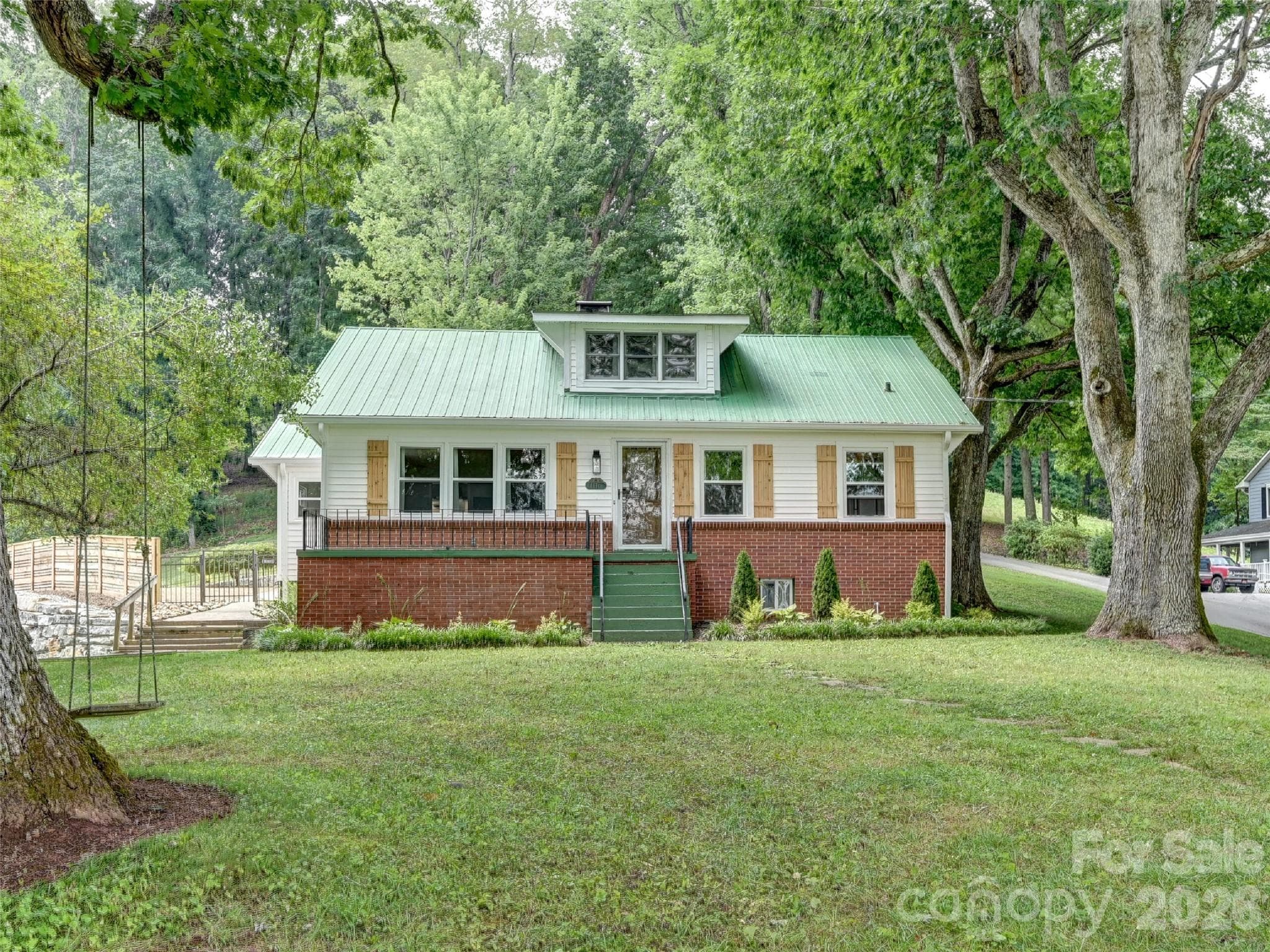 1110 Queentown Road