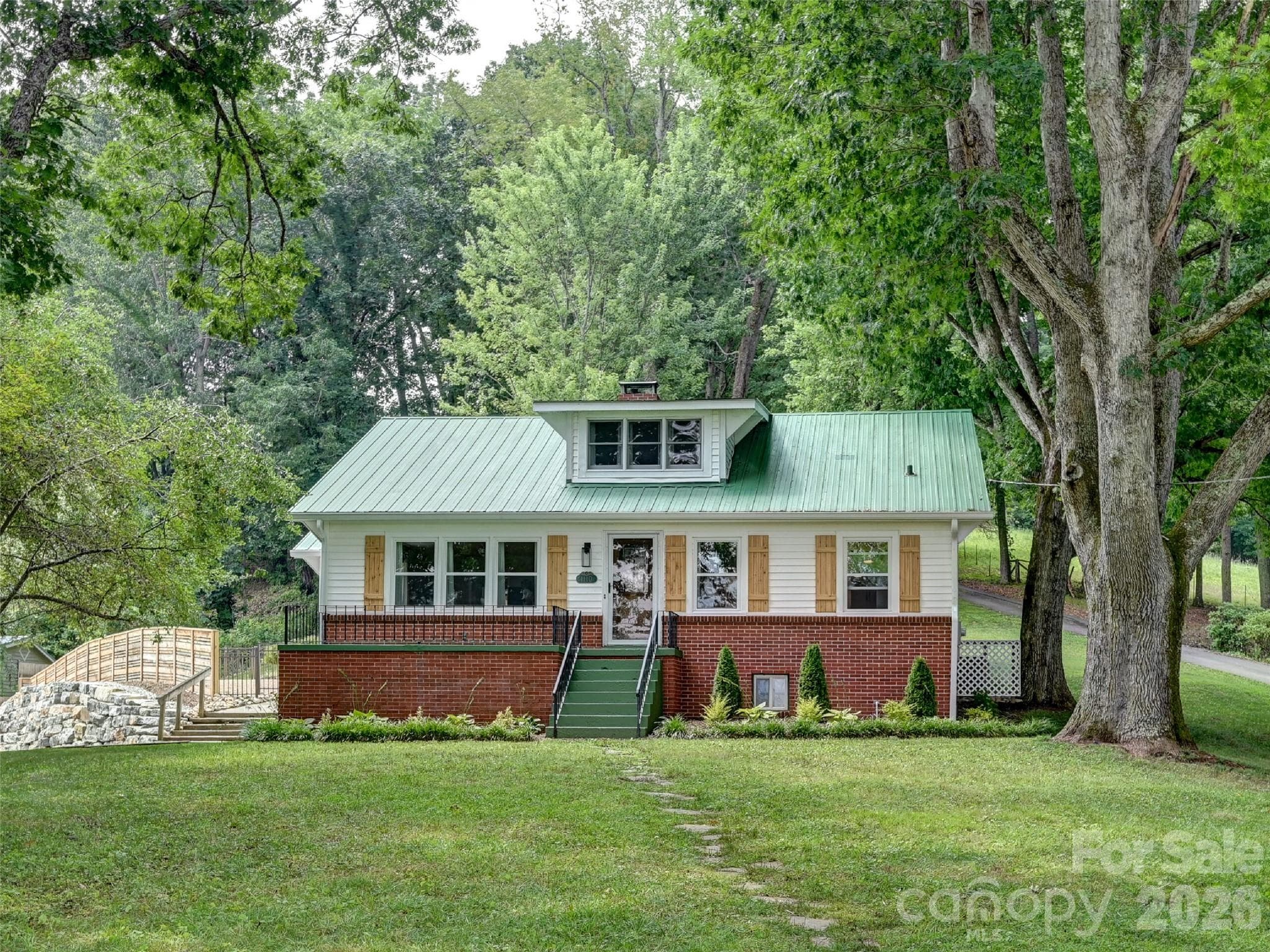Single Family Residence at 1110 Queentown Road, Canton, photo 2 of 45