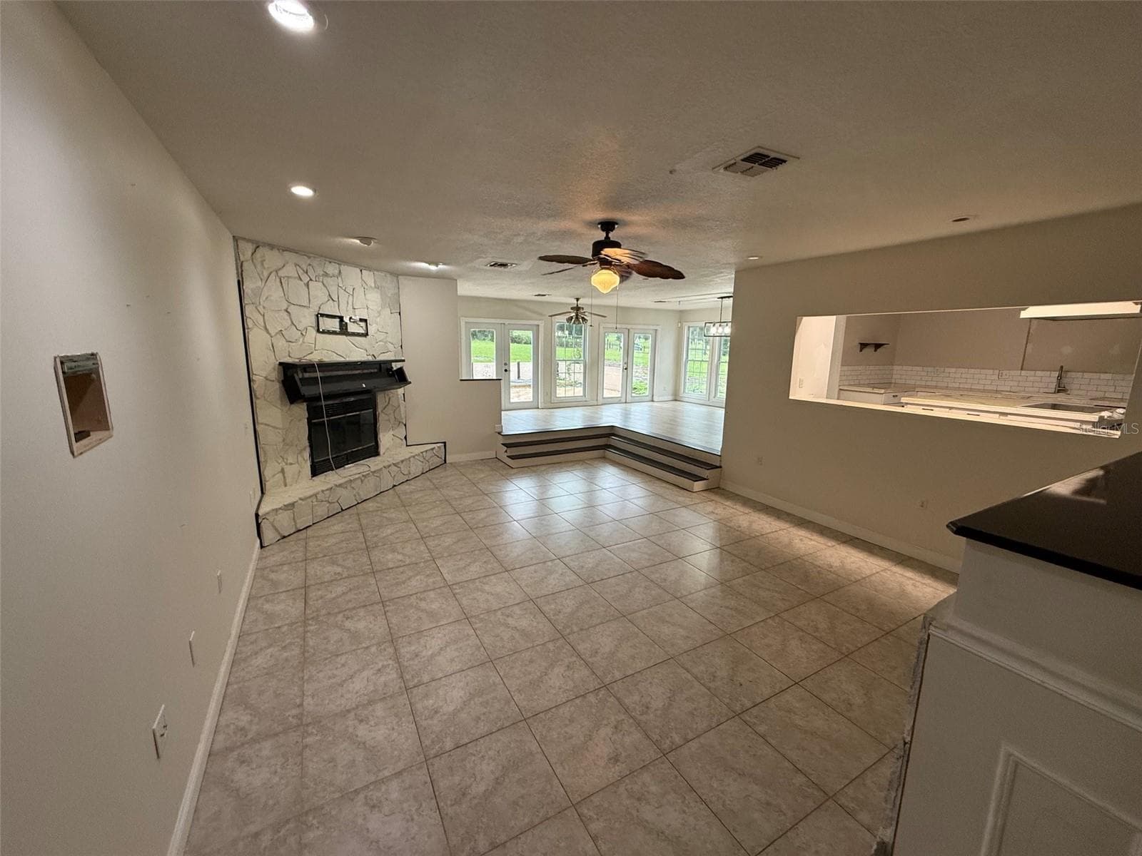 Single Family Residence at 36146 BROWNING RD, DADE CITY, photo 2 of 25