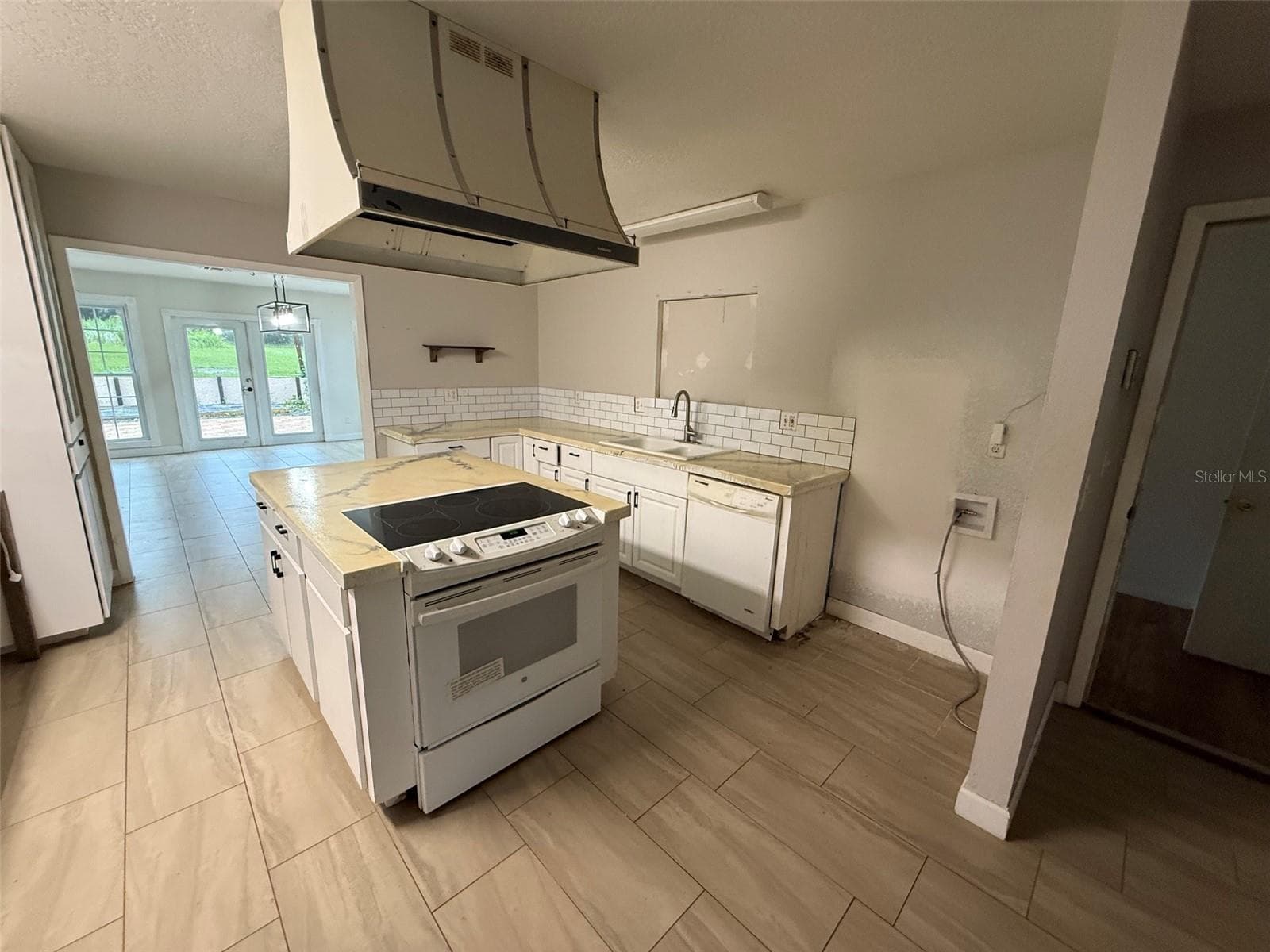 Single Family Residence at 36146 BROWNING RD, DADE CITY, photo 8 of 25