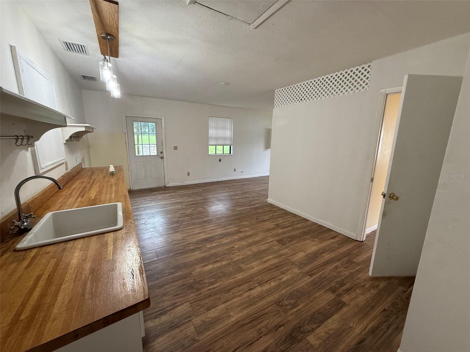 Single Family Residence at 36146 BROWNING RD, DADE CITY, photo 12 of 25