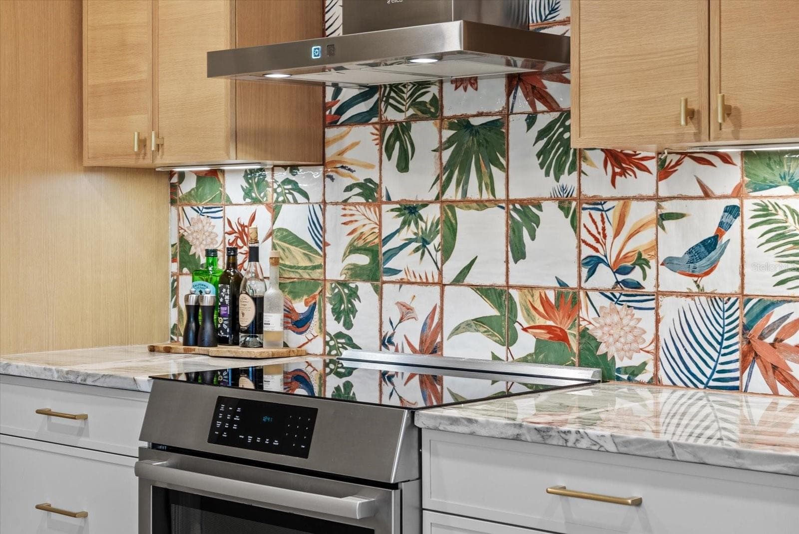 Kitchen - 5815 FAIRWOODS CIR, SARASOTA