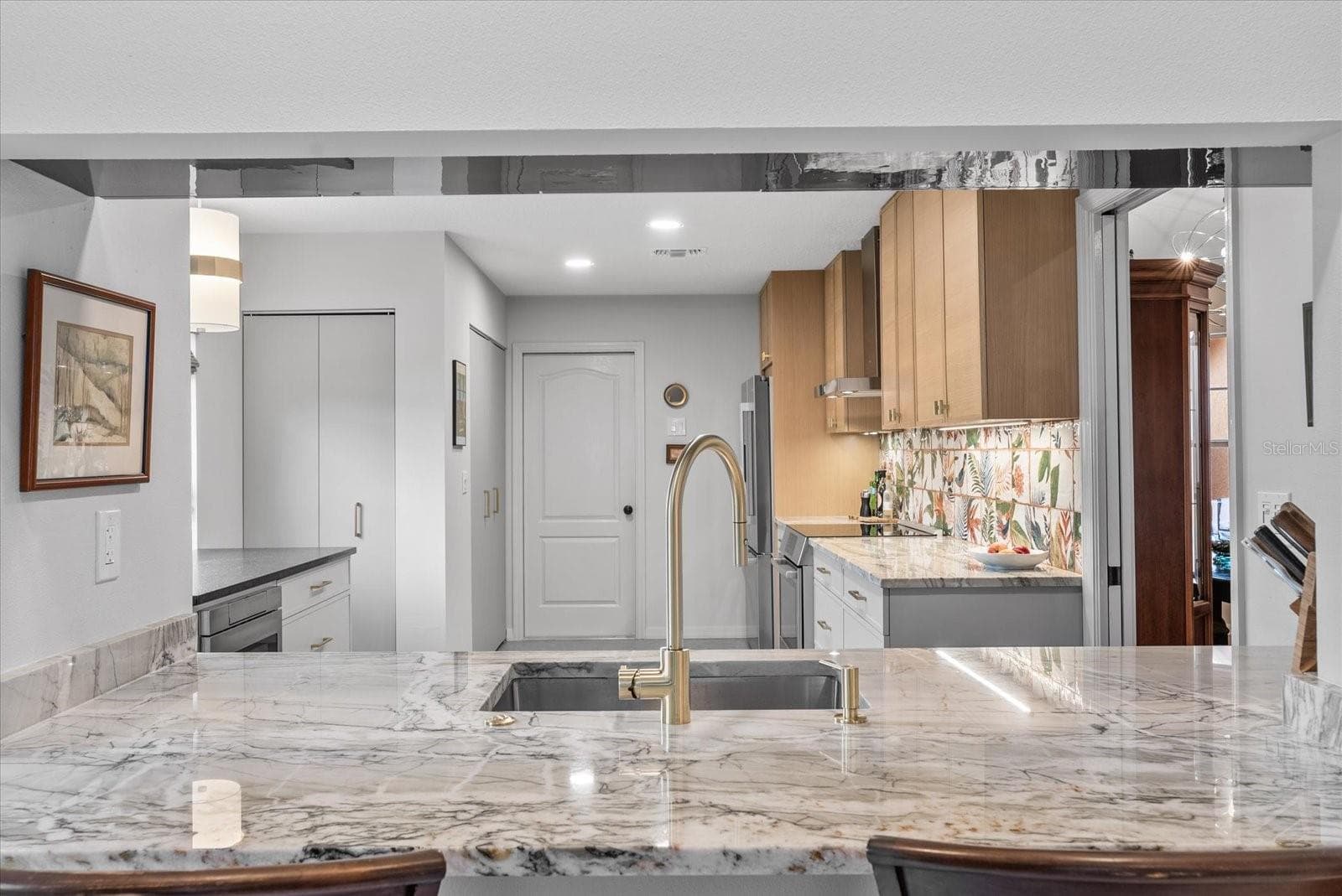 Kitchen Island - 5815 FAIRWOODS CIR, SARASOTA
