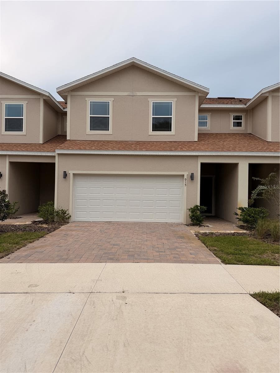 Front - 915 LAKEFRONT VILLAGE DR, CLERMONT