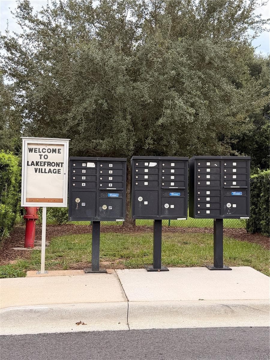 Mailboxes - 915 LAKEFRONT VILLAGE DR, CLERMONT