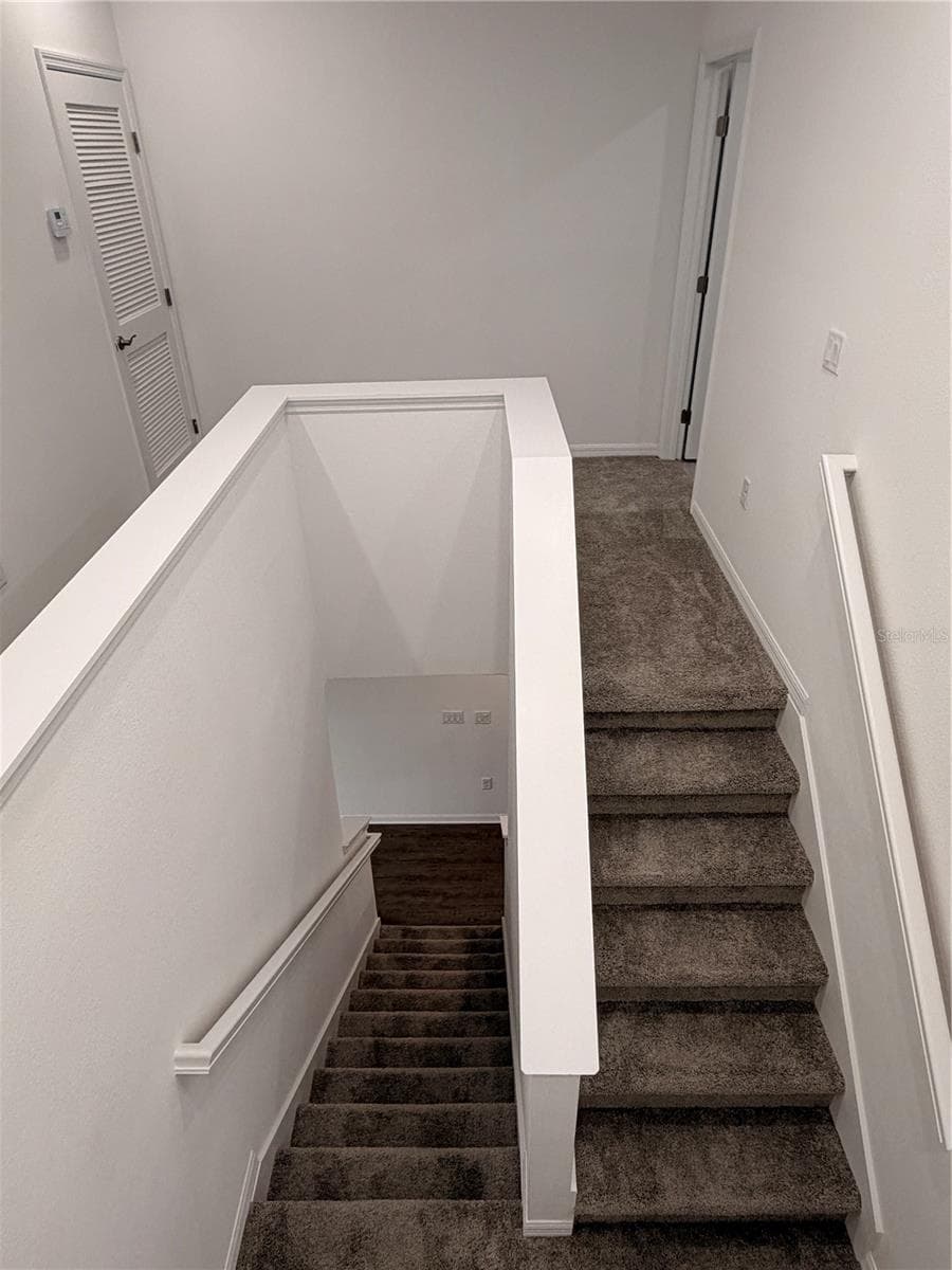 Second floor halls - 915 LAKEFRONT VILLAGE DR, CLERMONT