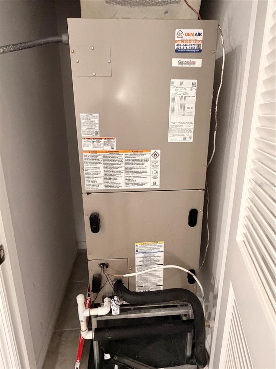 A/C - 915 LAKEFRONT VILLAGE DR, CLERMONT