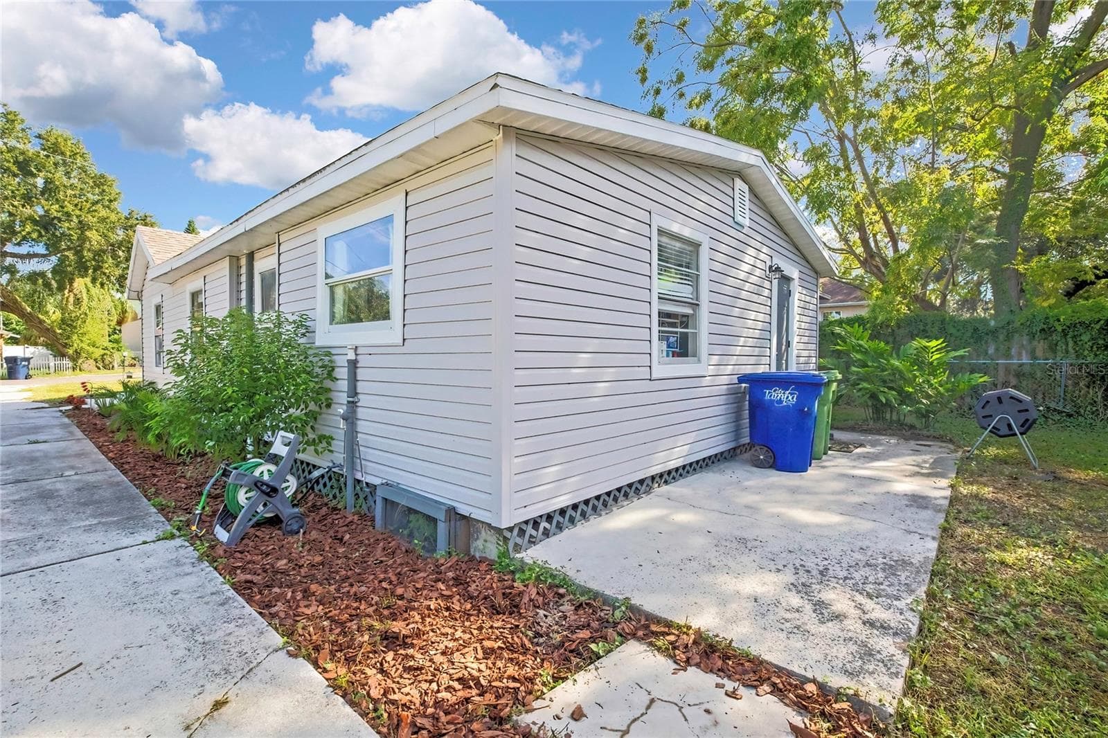 Single Family Residence at 1815 E SEWARD ST, TAMPA, photo 24 of 41