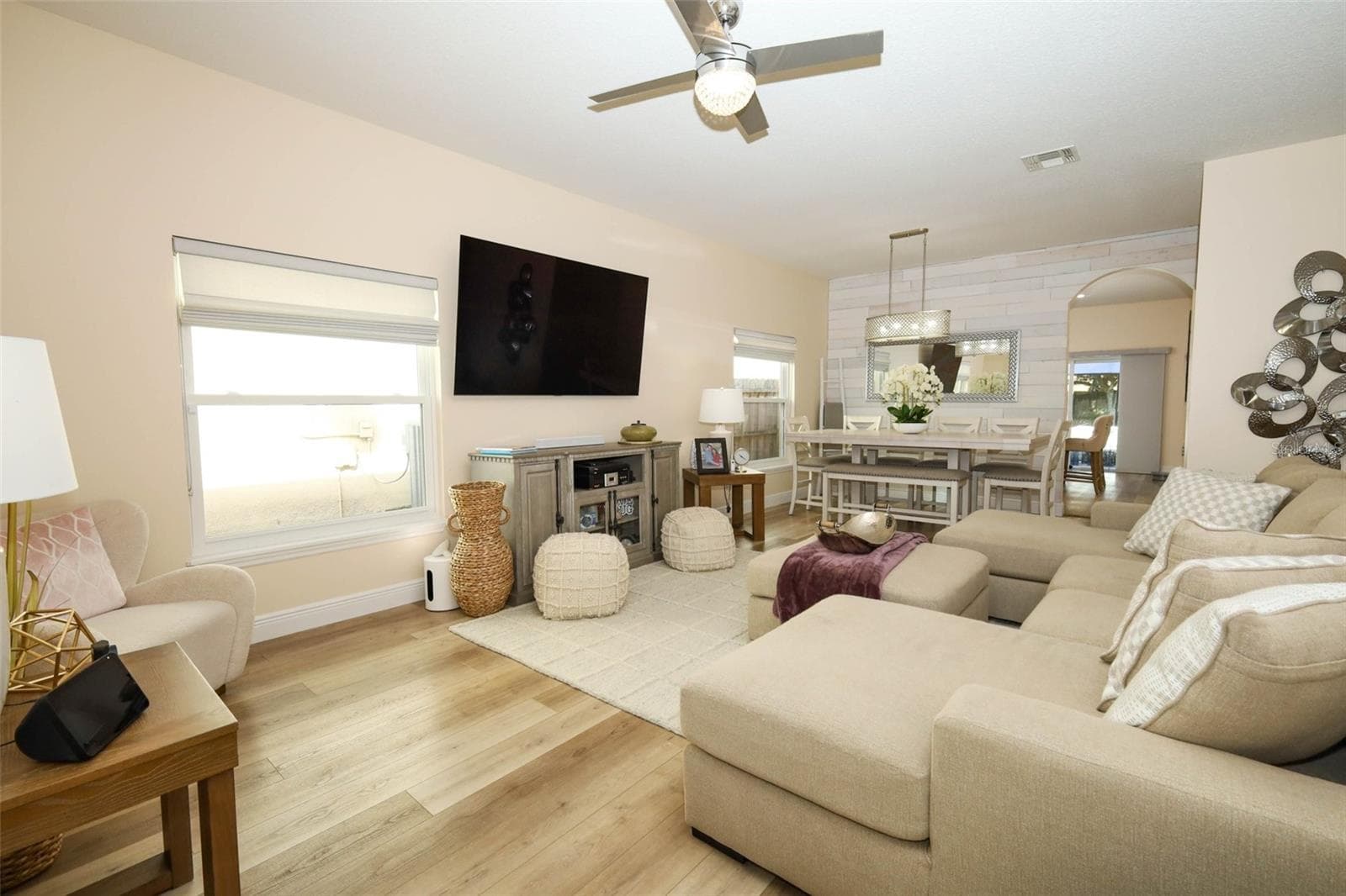 Single Family Residence at 284 CLYDESDALE CIR, SANFORD, photo 9 of 44