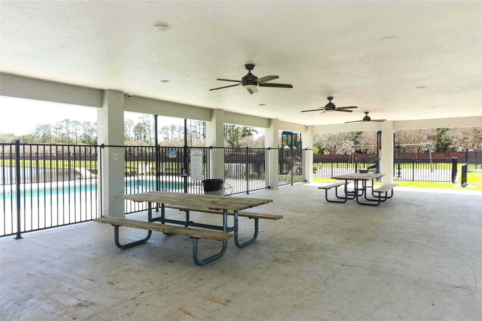 Single Family Residence at 284 CLYDESDALE CIR, SANFORD, photo 40 of 44