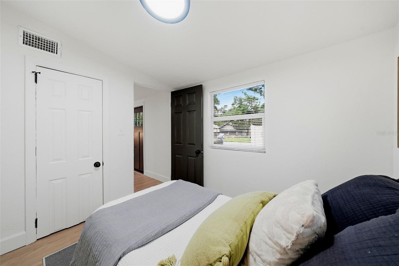 Single Family Residence at 1752 42ND ST S, ST PETERSBURG, photo 14 of 34