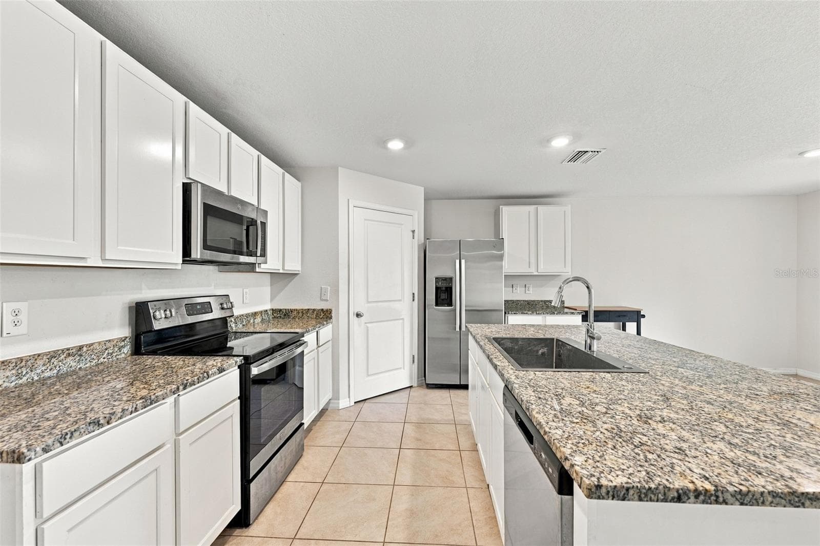 Single Family Residence at 7980 BROAD POINTE DR, ZEPHYRHILLS, photo 10 of 46