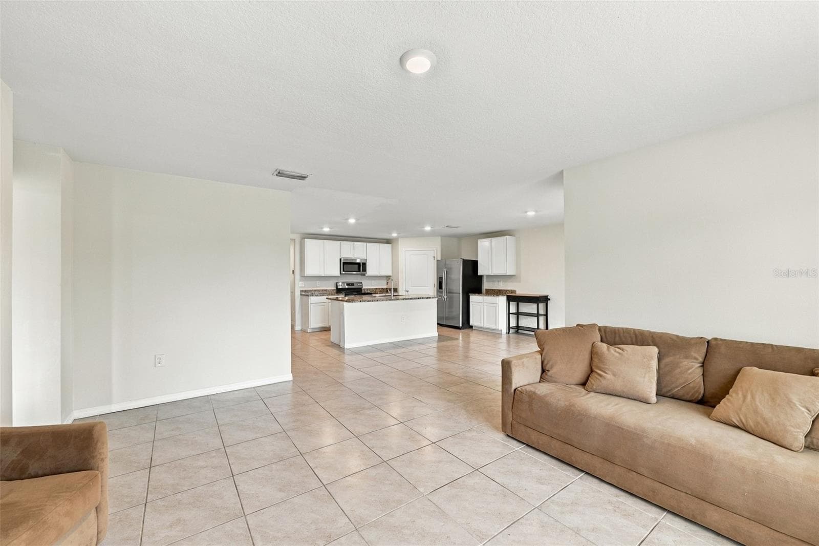 Single Family Residence at 7980 BROAD POINTE DR, ZEPHYRHILLS, photo 13 of 46