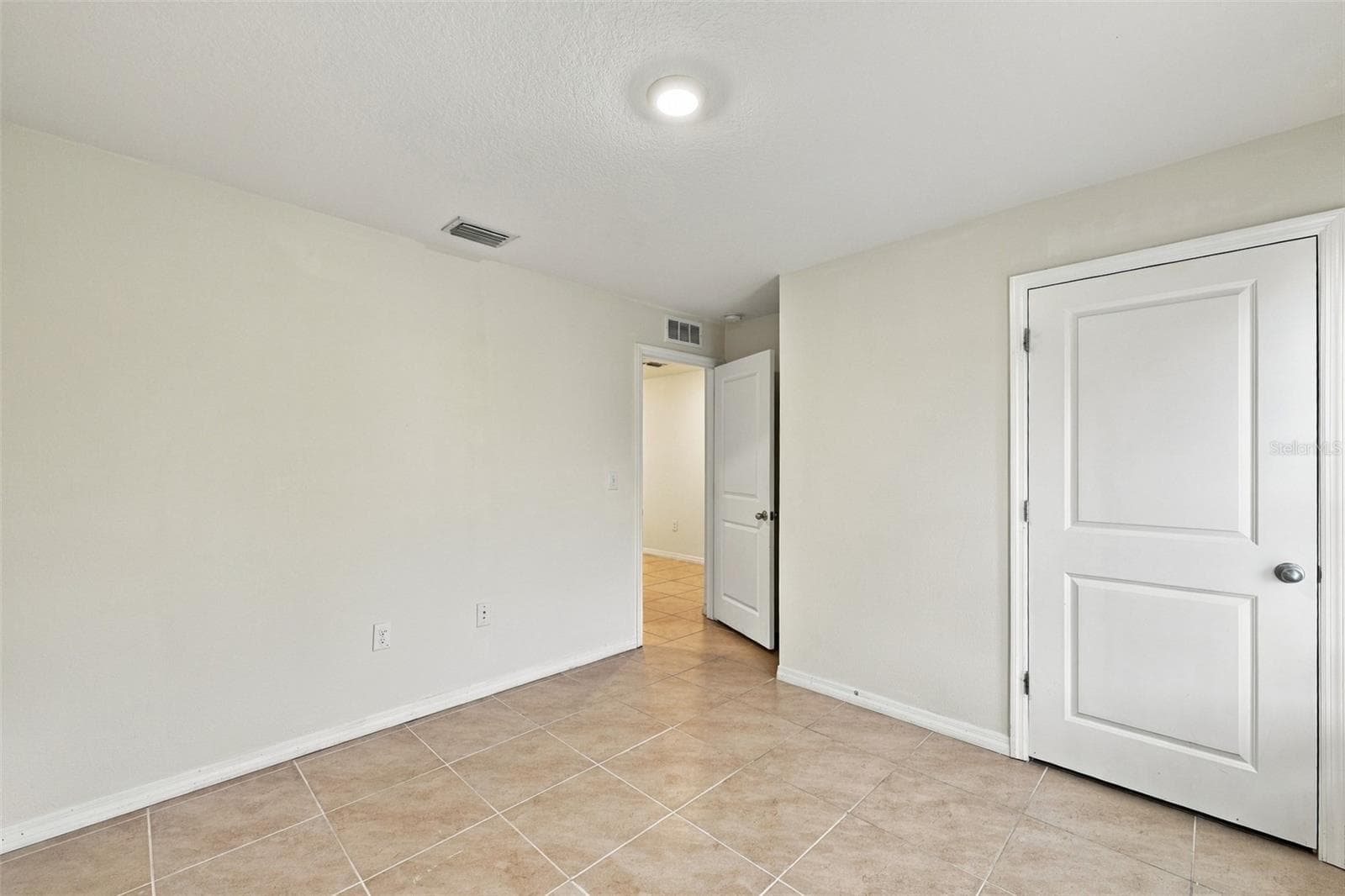 Single Family Residence at 7980 BROAD POINTE DR, ZEPHYRHILLS, photo 29 of 46