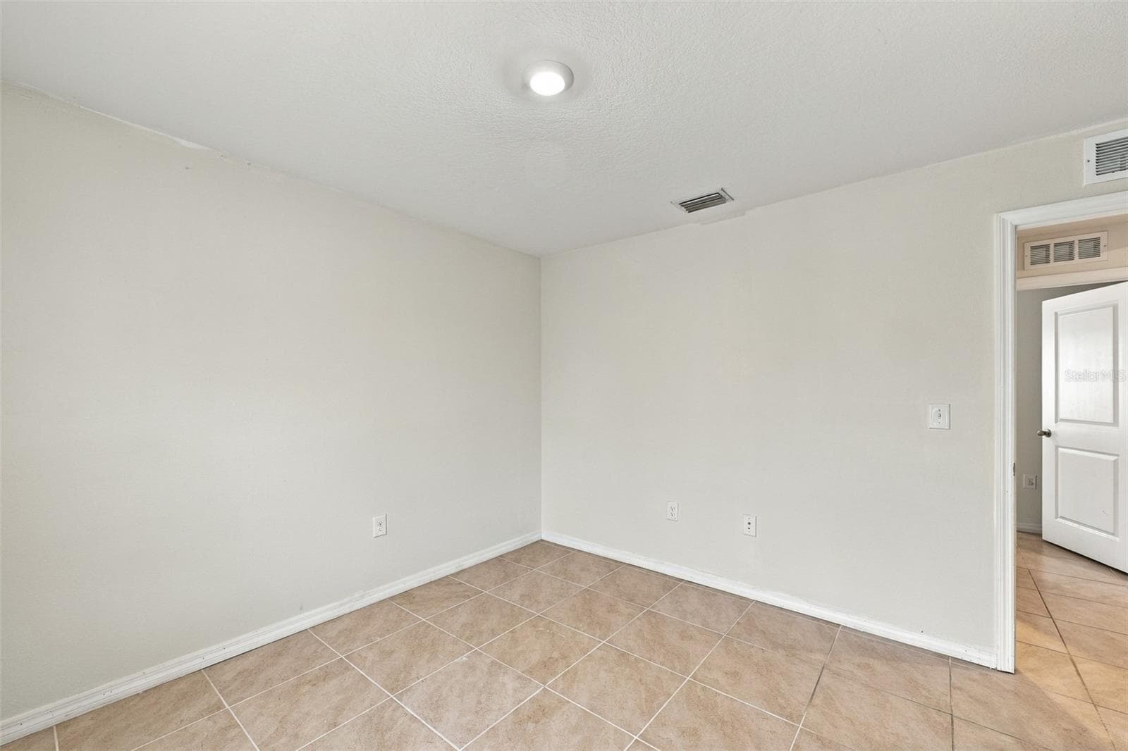 Single Family Residence at 7980 BROAD POINTE DR, ZEPHYRHILLS, photo 30 of 46