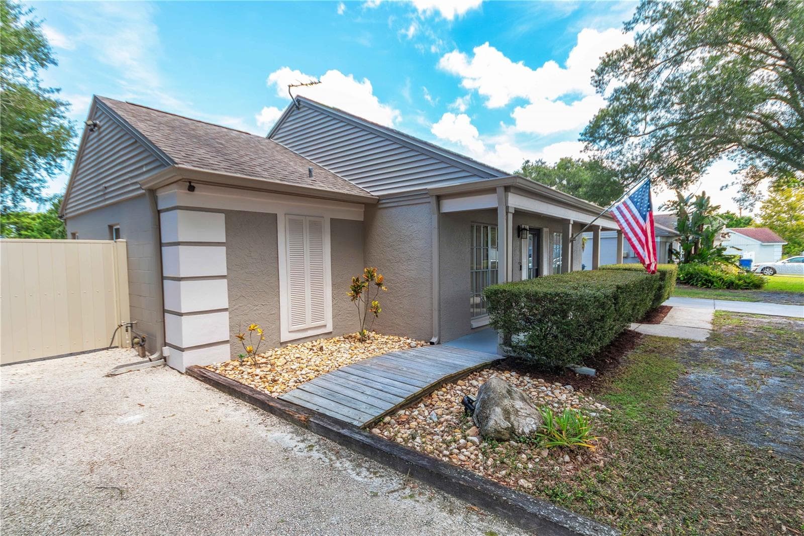Single Family Residence at 4311 COUNTY BREEZE DR, NEW PORT RICHEY, photo 32 of 35