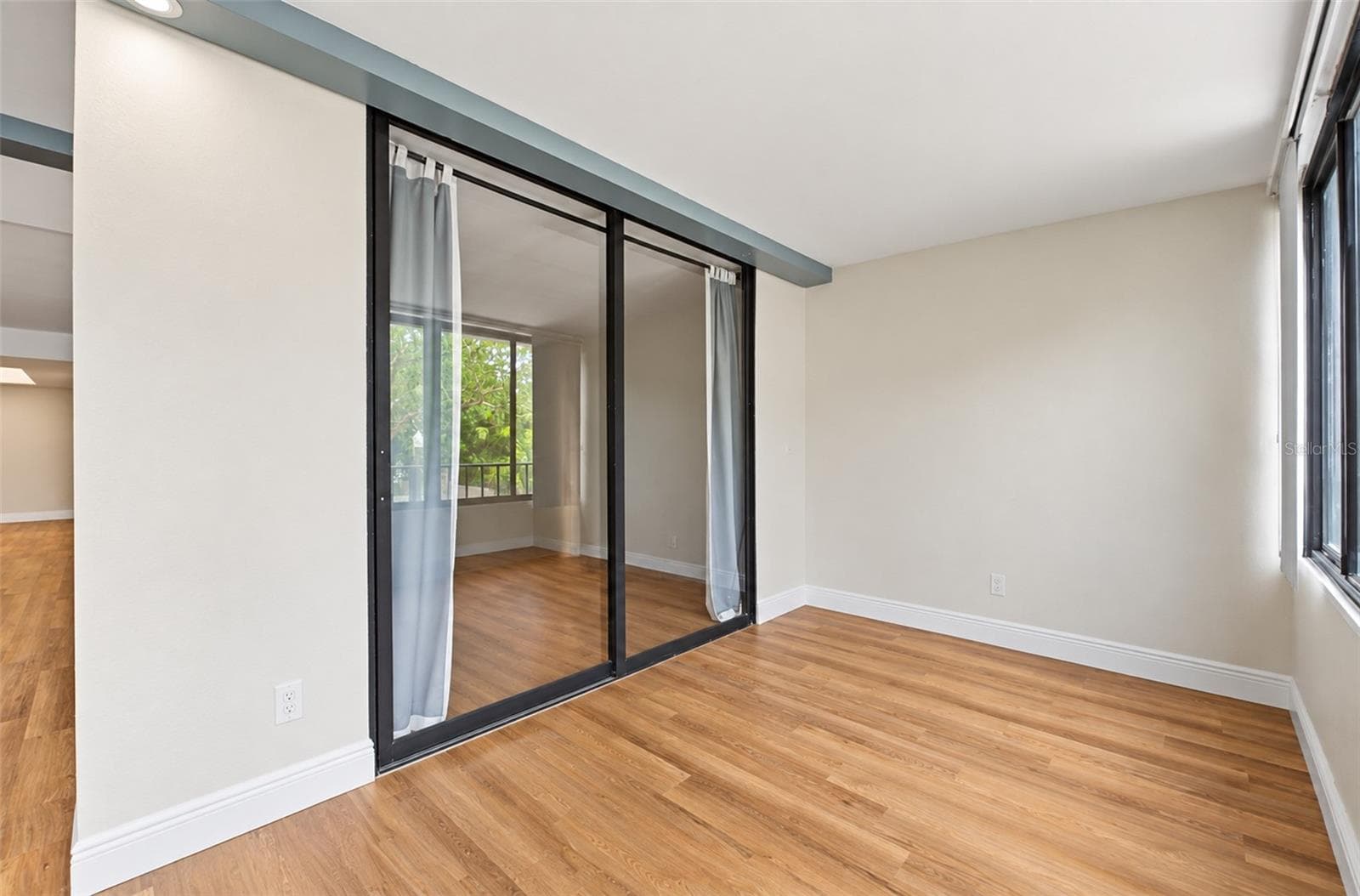 Condominium at 3211 W SWANN AVE #203, TAMPA, photo 32 of 43