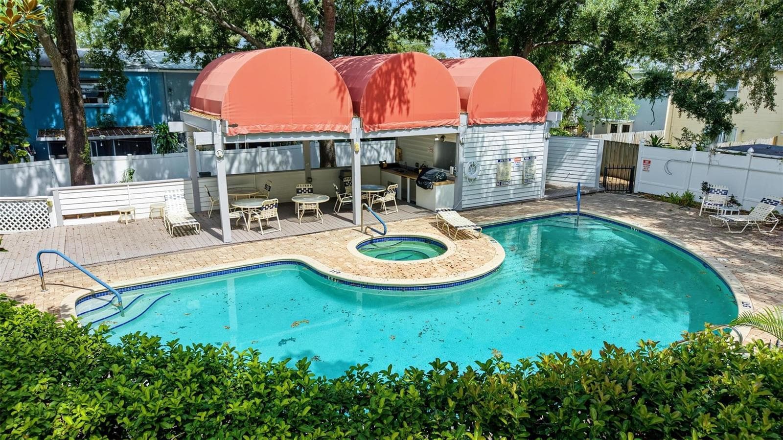 Condominium at 3211 W SWANN AVE #203, TAMPA, photo 38 of 43