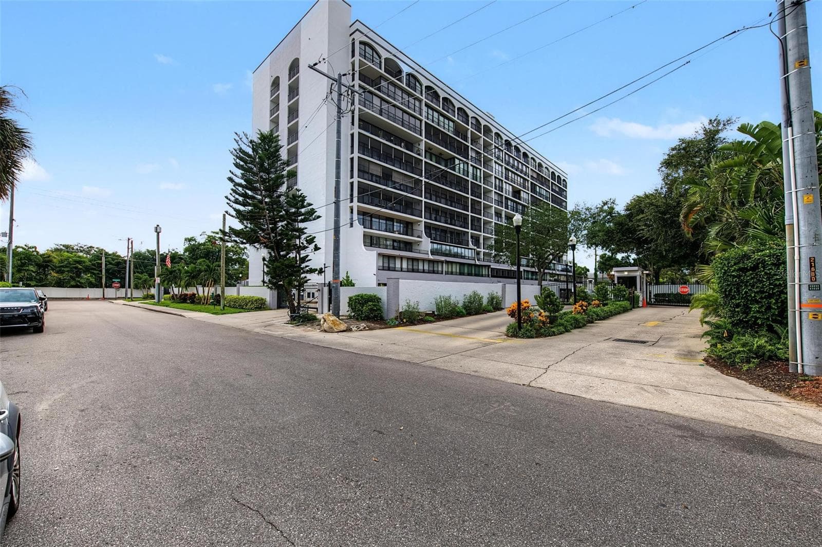 Condominium at 3211 W SWANN AVE #203, TAMPA, photo 42 of 43