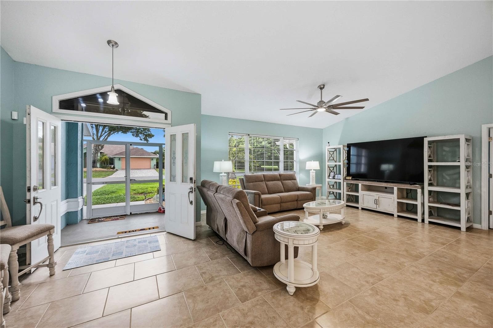 Single Family Residence at 13 SPORTSMAN RD, ROTONDA WEST, photo 4 of 32