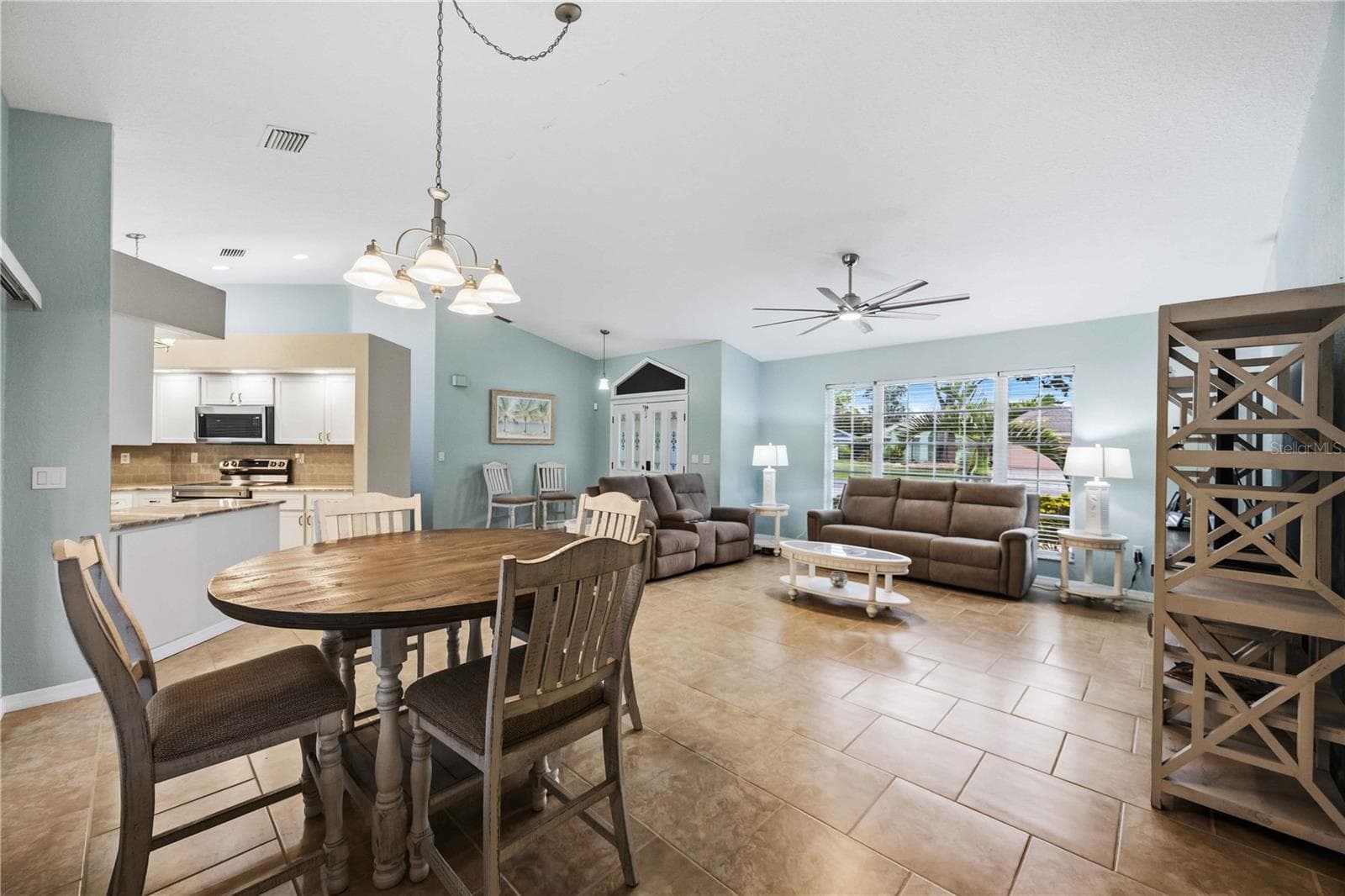 Single Family Residence at 13 SPORTSMAN RD, ROTONDA WEST, photo 8 of 32