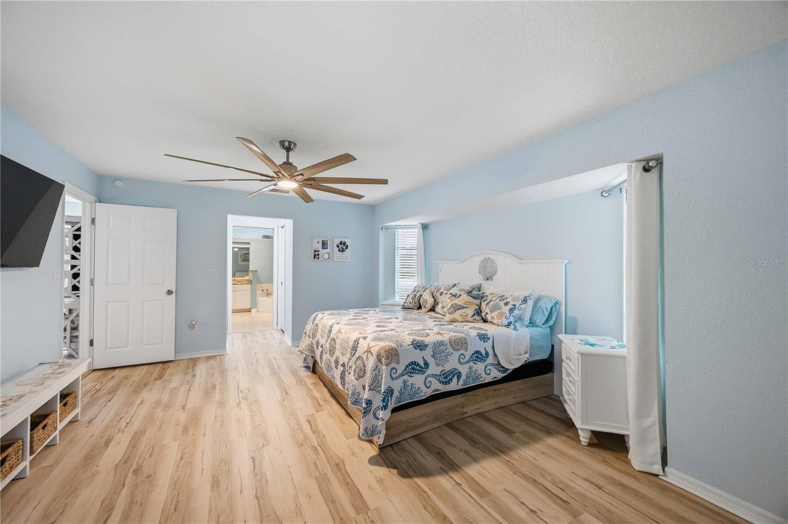 Single Family Residence at 13 SPORTSMAN RD, ROTONDA WEST, photo 15 of 32