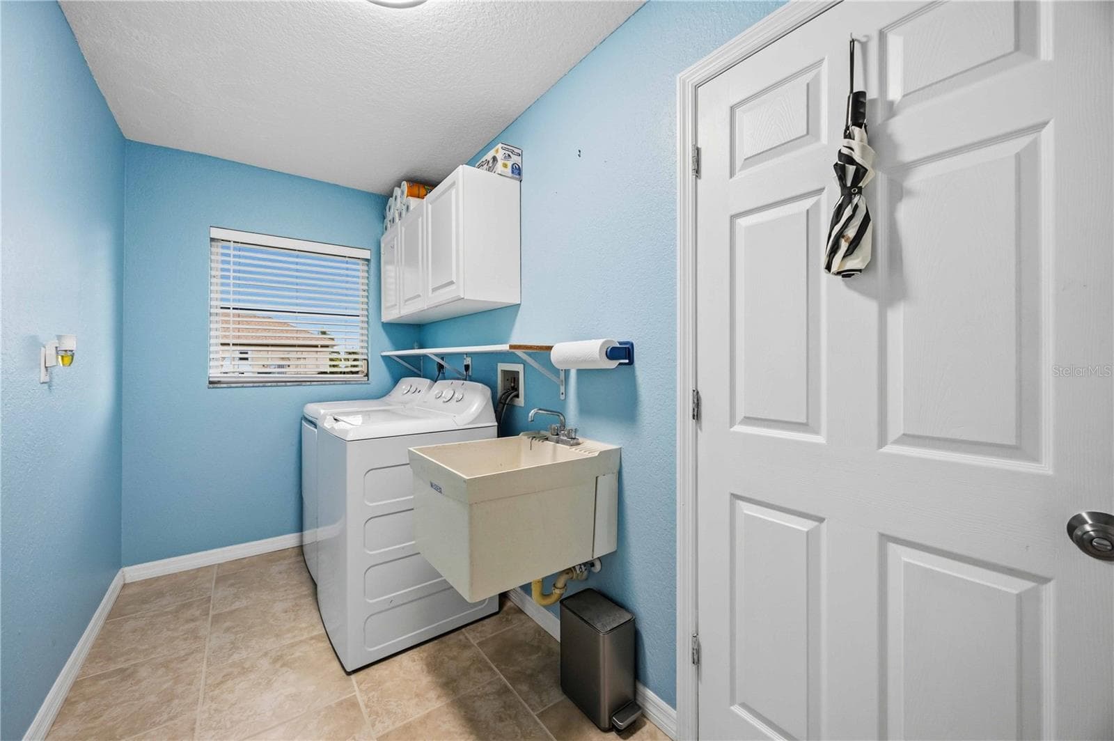 Single Family Residence at 13 SPORTSMAN RD, ROTONDA WEST, photo 17 of 32