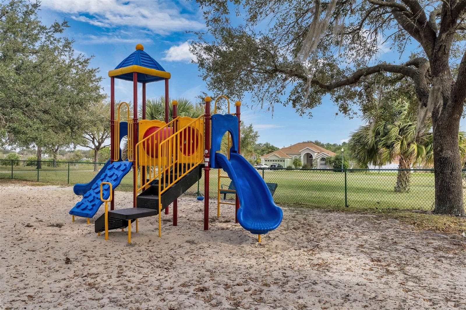 Community Playground - 16102 MAGNOLIA HILL ST, CLERMONT