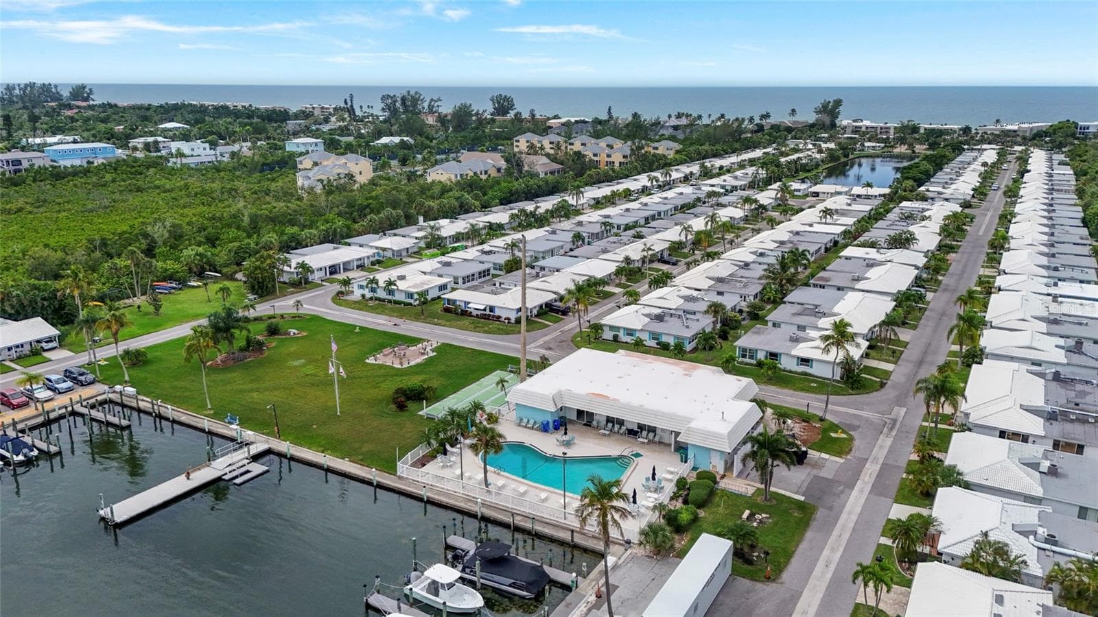 Condominium at 845 SPANISH DR N #845, LONGBOAT KEY, photo 13 of 62