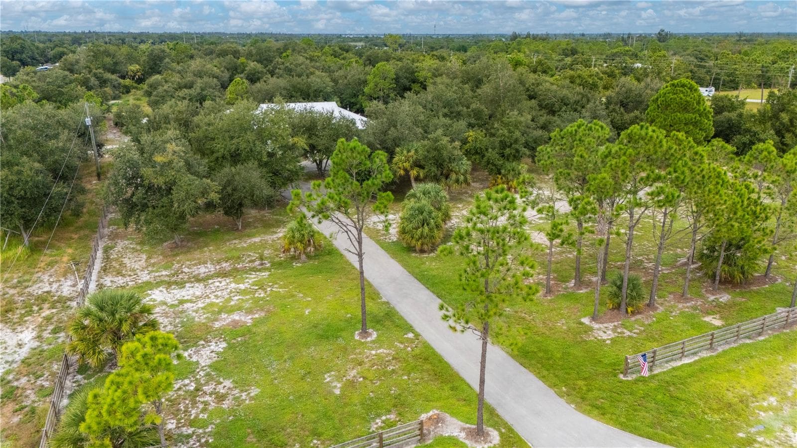 Private Drive - 6027 WESTMINSTER ST, PUNTA GORDA