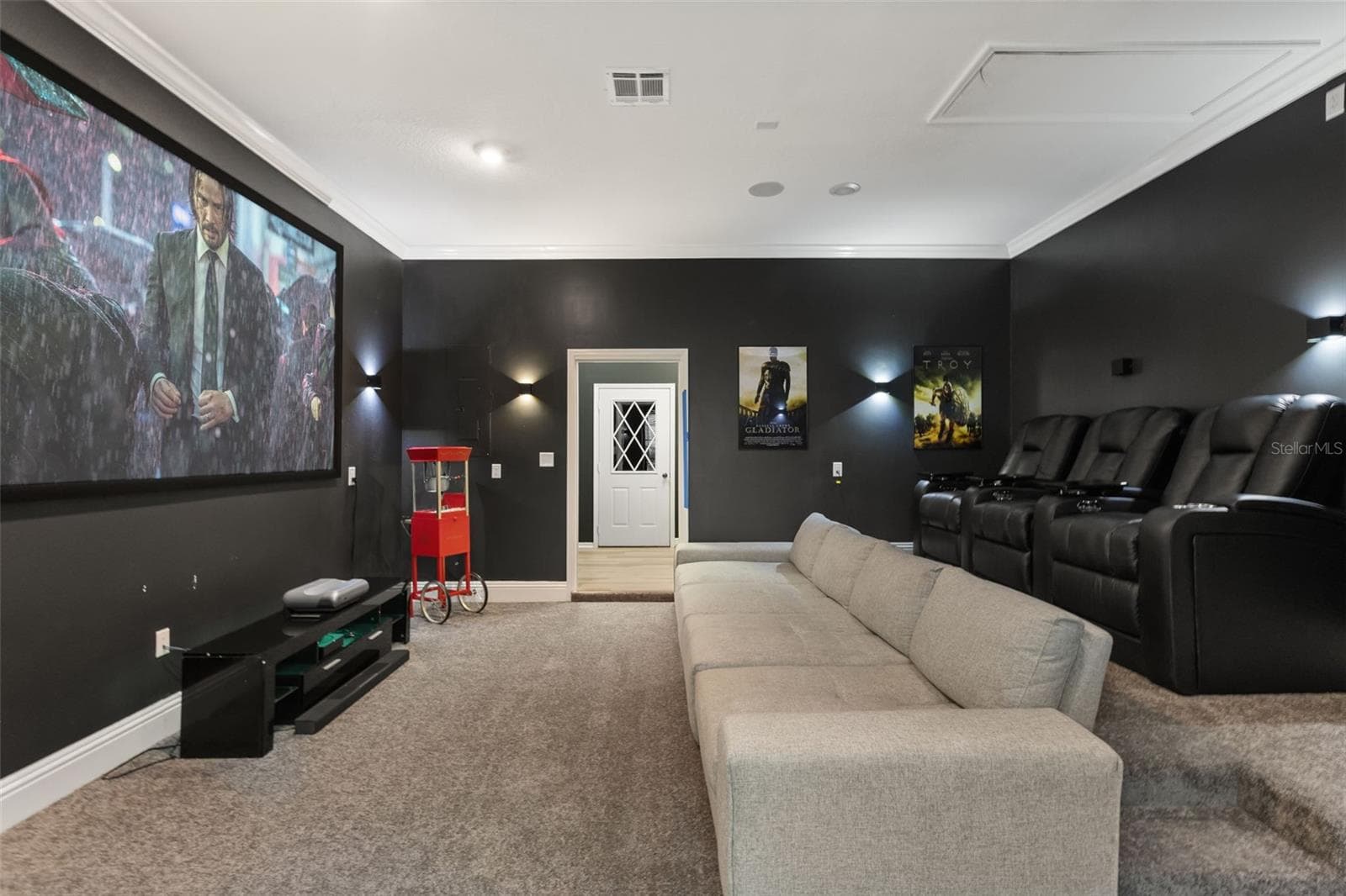 Theater - 7703 SADLER RD, MOUNT DORA