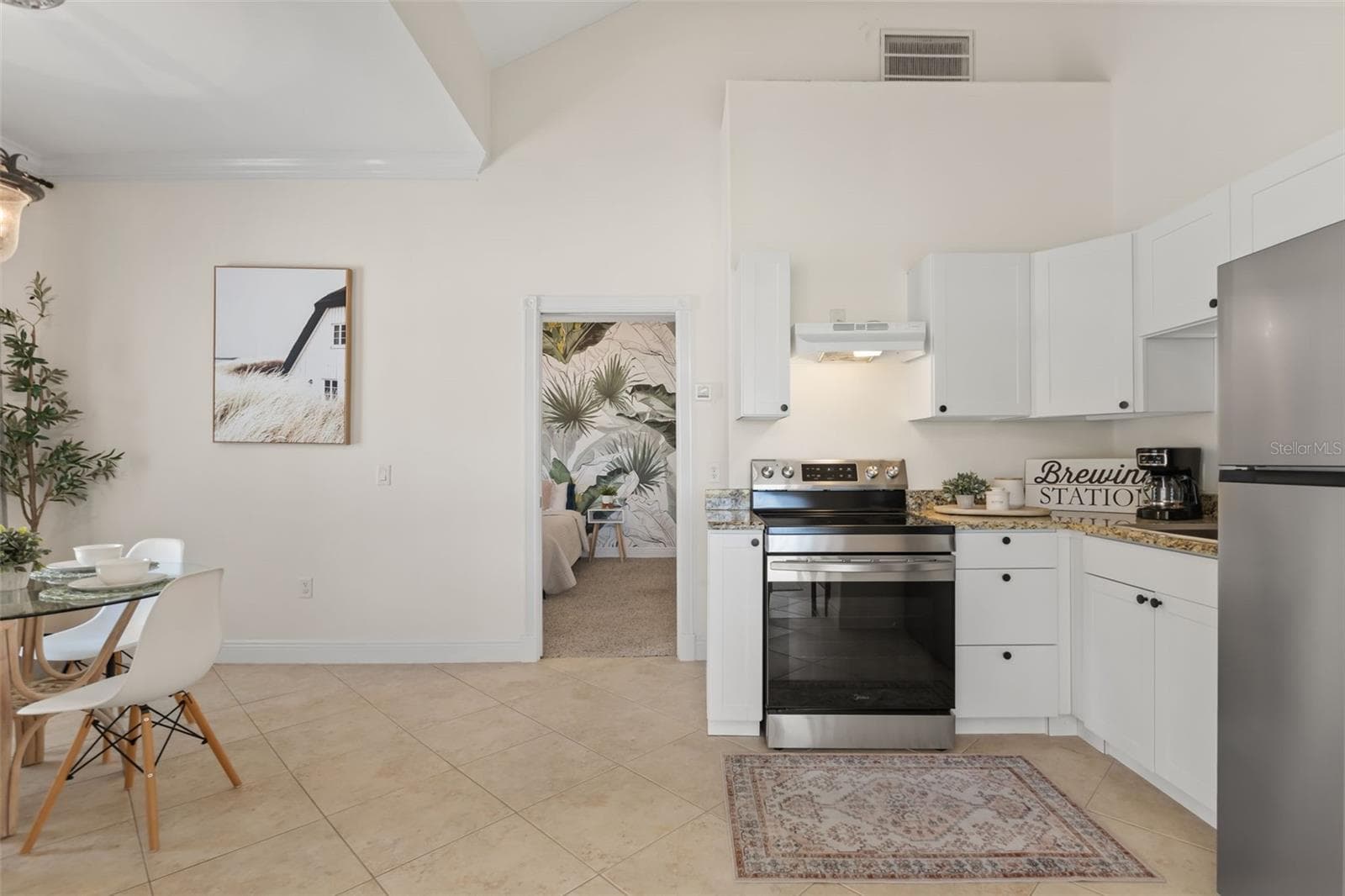 In-Law Suite 1 Eat-in Kitchen - 7703 SADLER RD, MOUNT DORA