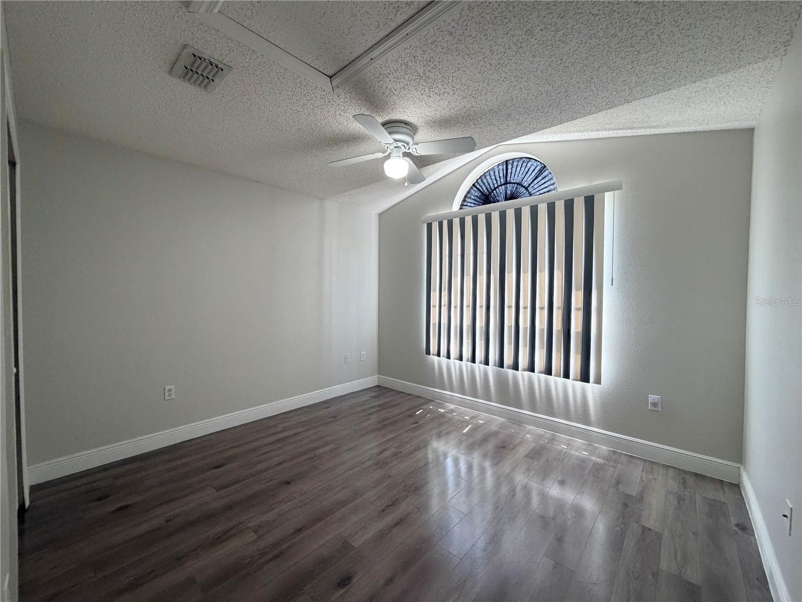 Single Family Residence at 100 CIMARRON LN, POINCIANA, photo 31 of 40